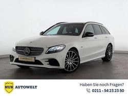 Polarweiss Gebraucht 2019 Mercedes C300e AMG line Limousine | 27.960 € (Fairer Preis)