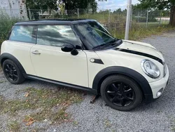 Weiß Gebraucht 2010 Mini Cooper Kleinwagen | 3.700 € (Guter Preis)