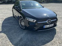 Schwarz Gebraucht 2019 Mercedes A250 AMG line Limousine | 28.999 € (Etwas zu teuer)