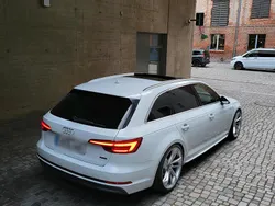 Weiß Gebraucht 2016 Audi A4 S-Line Kombi | 17.498 €
