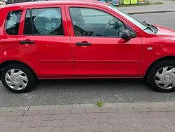 Rot Gebraucht 2005 Mazda 2 Limousine | 2.000 €