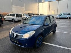 Blau Gebraucht 2009 Dacia Sandero Kombi | 1.450 € (Etwas zu teuer)