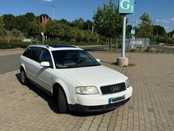 Weiß Gebraucht 2001 Audi A6 Kombi | 900 € (Superpreis)