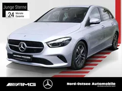 Metalliclack hightechsilber Gebraucht 2024 Mercedes B200 Progressive Van / Kleinbus | 34.490 € (Teuer)