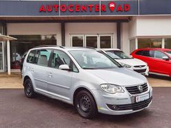 Silber Gebraucht 2010 VW Touran Trendline Van / Kleinbus | 2.790 € (Guter Preis)