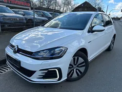 Pure white Gebraucht 2020 VW Golf VII GTE Limousine | 19.900 € (Etwas zu teuer)