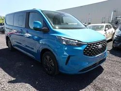 Digital blue metallic Neu 2025 Ford Tourneo Custom Titanium Van / Kleinbus | 54.824 € (Fairer Preis)
