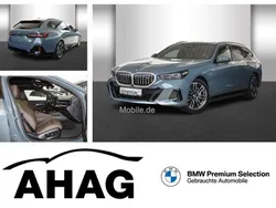 Grün Gebraucht 2024 BMW i5 M Sport Limousine | 64.840 €