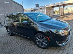 Schwarz Gebraucht 2019 Chrysler Pacifica Limited SUV | 25.500 €