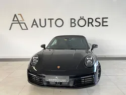 Tiefschwarzmetallic (metallic) Gebraucht 2023 Porsche 911 Carrera Cabriolet Cabrio | 129.990 € (Superpreis)