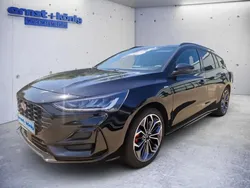 Schwarz Gebraucht 2022 Ford Focus ST-Line Kombi | 19.990 € (Guter Preis)