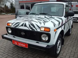 Weiß Gebraucht 2015 Lada Taiga SUV | 8.999 € (Fairer Preis)