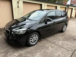 Schwarz Gebraucht 2015 BMW 218 Gran Tourer Advantage Van / Kleinbus | 8.600 € (Fairer Preis)