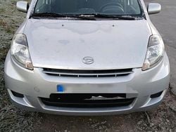 Silber Gebraucht 2008 Daihatsu Sirion Kleinwagen | 1.450 € (Guter Preis)