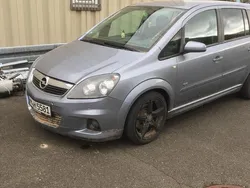 Grau Gebraucht 2008 Opel Zafira OPC Van / Kleinbus | 2.150 € (Superpreis)