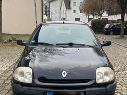 Schwarz Gebraucht 2001 Renault Clio II Kleinwagen | 1.200 € (Guter Preis)