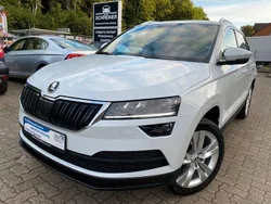 Weiß Gebraucht 2019 Skoda Karoq Style SUV | 16.990 € (Guter Preis)