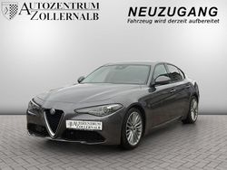 Grau Gebraucht 2016 Alfa Romeo Giulia Super Limousine | 14.990 € (Etwas zu teuer)