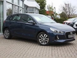 Blau Gebraucht 2017 Hyundai i30 Trend Limousine | 12.950 € (Fairer Preis)