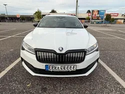 Weiß Gebraucht 2020 Skoda Superb SportLine Kombi | 20.500 € (Guter Preis)