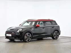 Grün Gebraucht 2023 Mini John Cooper Works Clubman Kombi | 42.608 € (Etwas zu teuer)