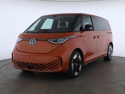 Orange Gebraucht 2024 VW ID. Buzz Pro Van / Kleinbus | 61.890 € (Guter Preis)
