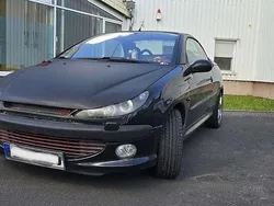 Nacht schwarz metallic Gebraucht 2002 Peugeot 206 CC Platinum Cabrio | 999 € (Guter Preis)