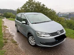 Grau Gebraucht 2011 VW Sharan Van / Kleinbus | 8.600 €