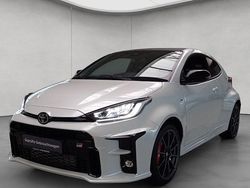 Weiß Gebraucht 2024 Toyota Yaris Limousine | 38.450 € (Guter Preis)