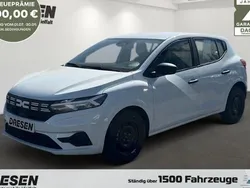 Weiss Gebraucht 2022 Dacia Sandero Essentiel Kleinwagen | 14.999 € (Guter Preis)