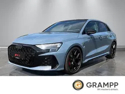 Grau Neu 2025 Audi RS3 Sportback Ambiente Kleinwagen | 68.950 € (Guter Preis)