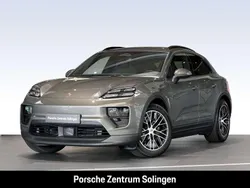 Aventuringrünmetallic Neu 2025 Porsche Macan SUV | 96.419 € (Guter Preis)