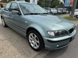 Grün Gebraucht 2002 BMW 325 Performance Limousine | 3.999 € (Superpreis)
