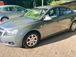 Grau Gebraucht 2012 Chevrolet Cruze Limousine | 4.700 € (Fairer Preis)
