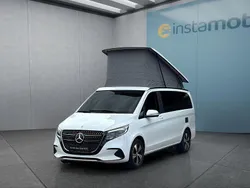 Weiß Gebraucht 2024 Mercedes V220 Van / Kleinbus | 76.799 €
