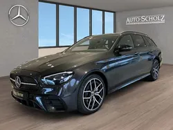 Grau Gebraucht 2022 Mercedes E300 AMG Kombi | 43.433 € (Etwas zu teuer)