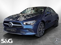 Blau Gebraucht 2022 Mercedes CLA250e Limousine | 32.460 € (Fairer Preis)