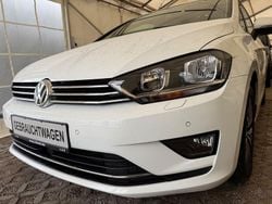 Weiß Gebraucht 2016 VW Golf Sportsvan Allstar Van / Kleinbus | 12.999 € (Fairer Preis)