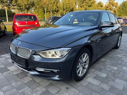 Grau Gebraucht 2013 BMW 320 Comfort Edition Limousine | 14.990 € (Fairer Preis)