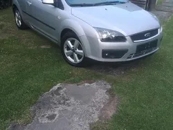 Silber Gebraucht 2005 Ford Focus Coupé | 1.450 € (Guter Preis)