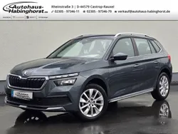 Grau Gebraucht 2021 Skoda Kamiq Style SUV | 21.990 € (Guter Preis)
