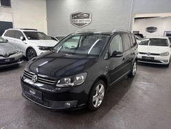 Schwarz Gebraucht 2014 VW Touran Cup Van / Kleinbus | 7.900 € (Fairer Preis)