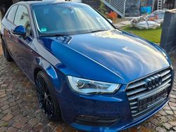 Blau Gebraucht 2014 Audi A3 Ambition Limousine | 13.500 € (Etwas zu teuer)