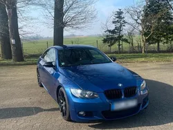 Blau Gebraucht 2007 BMW 330 Coupé | 16.900 € (Teuer)