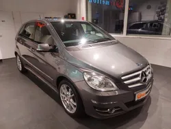 Grau Gebraucht 2009 Mercedes B200 Van / Kleinbus | 6.499 € (Fairer Preis)