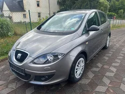 Grau Gebraucht 2005 Seat Altea Fresh Van / Kleinbus | 2.999 € (Fairer Preis)