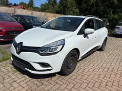 Weiß Gebraucht 2017 Renault Clio GrandTour LIMITED Kombi | 5.999 € (Guter Preis)