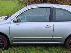Silber Gebraucht 2009 Nissan Micra Kleinwagen | 2.500 € (Etwas zu teuer)