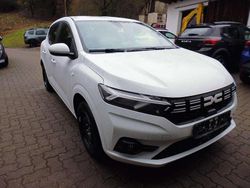 Arktisweiss und andere Neu 2025 Dacia Sandero Essentiel Limousine | 15.299 €