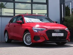 Rot Gebraucht 2021 Audi A3 Sportback e-tron Ambiente Limousine | 21.900 € (Guter Preis)